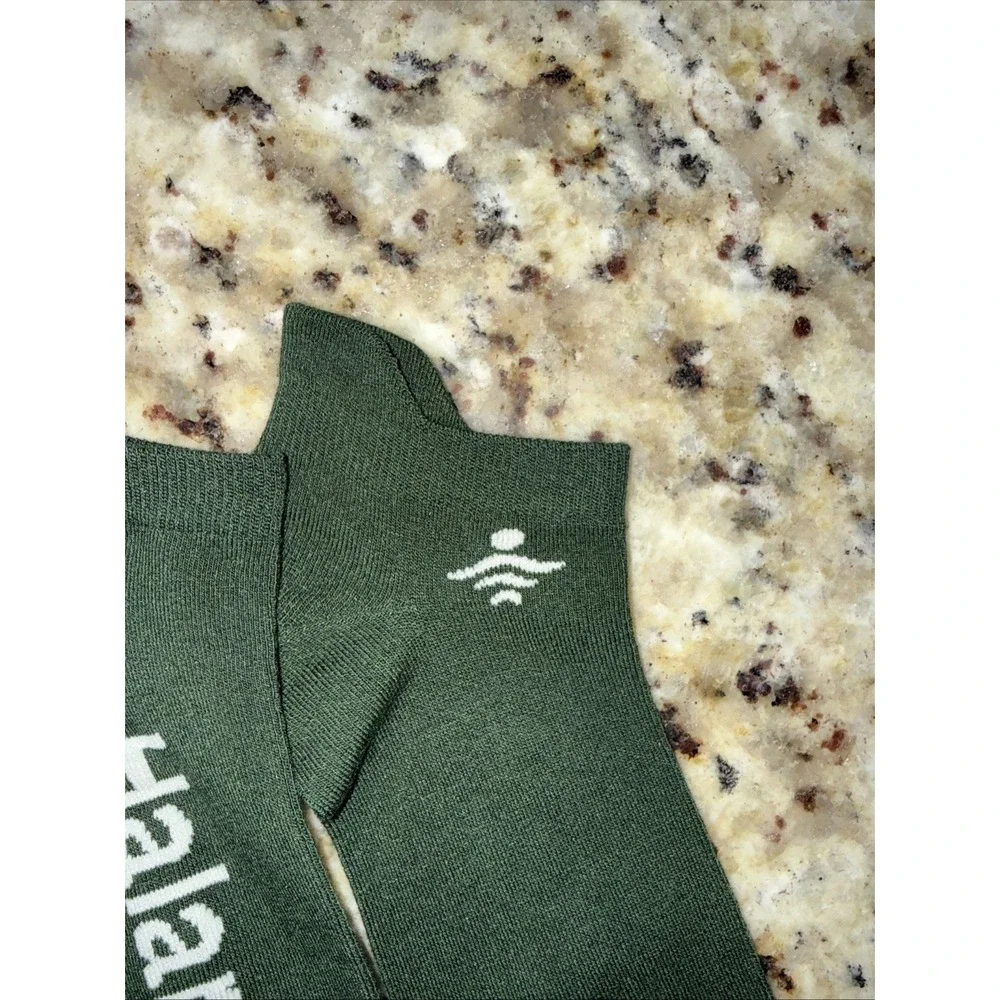 NEW! HALARA Ankle Socks - Dark Green‎ w/ White Logo - One Size 5562